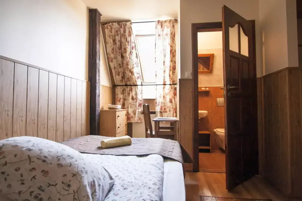 Ślężański Młyn: Hotel, Restauracja, Konie Odkryj Urok Masywu Ślęży