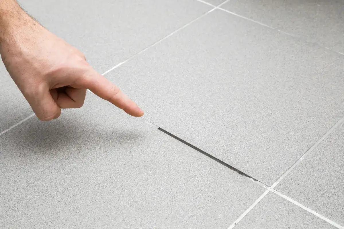 Jak łatwo i trwale zmienić kolor fugi na jaśniejszy – poradnik krok po kroku