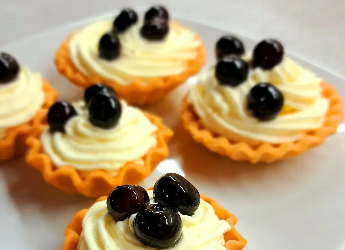 Jaka mąka do babeczek? Odkryj sekrety idealnych wypieków