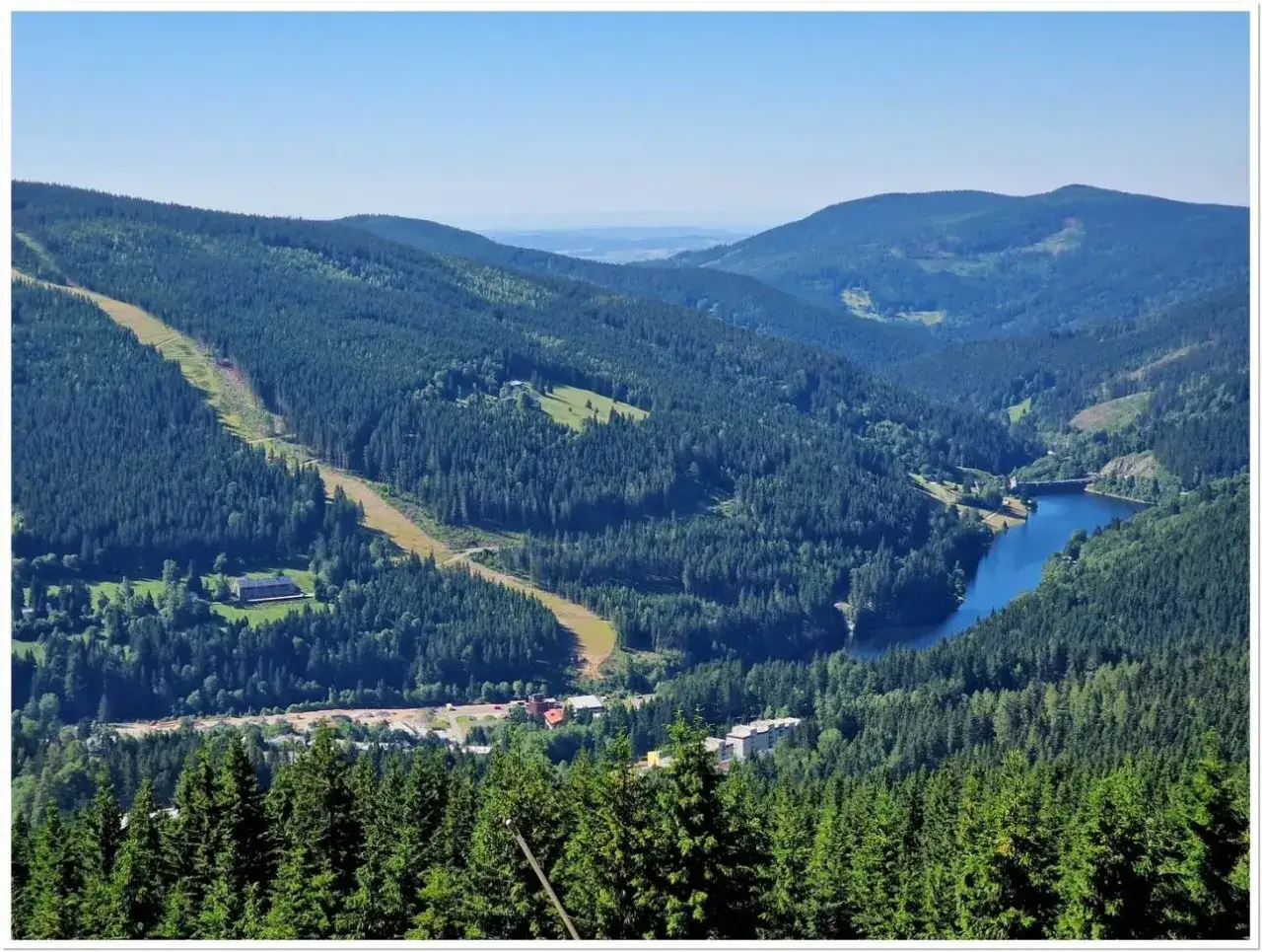 Szpindlerowy Młyn: Gdzie zjeść? Sprawdzone miejsca i smaki Karkonoszy