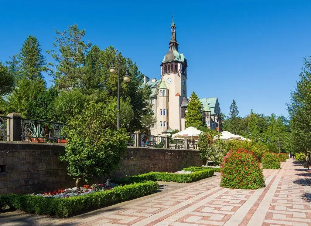 Świeradów-Zdrój: Odkryj najlepsze atrakcje i zaplanuj idealny pobyt