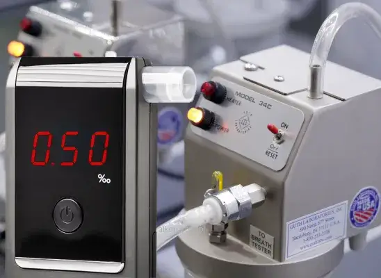 Alkomat nie działa? Reset czy kalibracja co naprawdę pomoże?