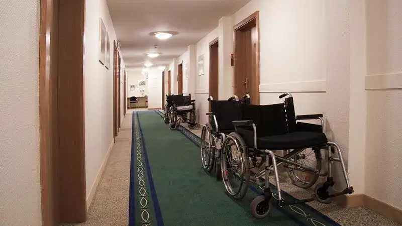 Jak obliczyć dofinansowanie do turnusu rehabilitacyjnego i uniknąć błędów