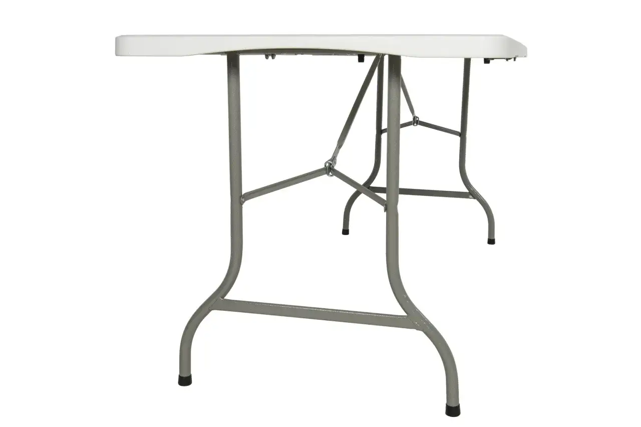 Jak rozłożyć stół cateringowy w 5 prostych krokach bez stresu