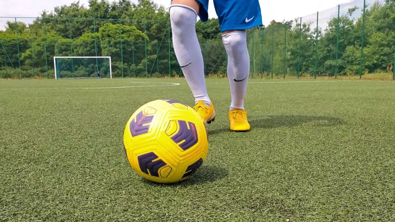 Jak skleić piłkę nożną i uniknąć kosztownych napraw