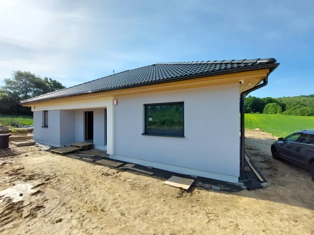 Dom prefabrykowany co to znaczy? Poznaj zalety i proces budowy