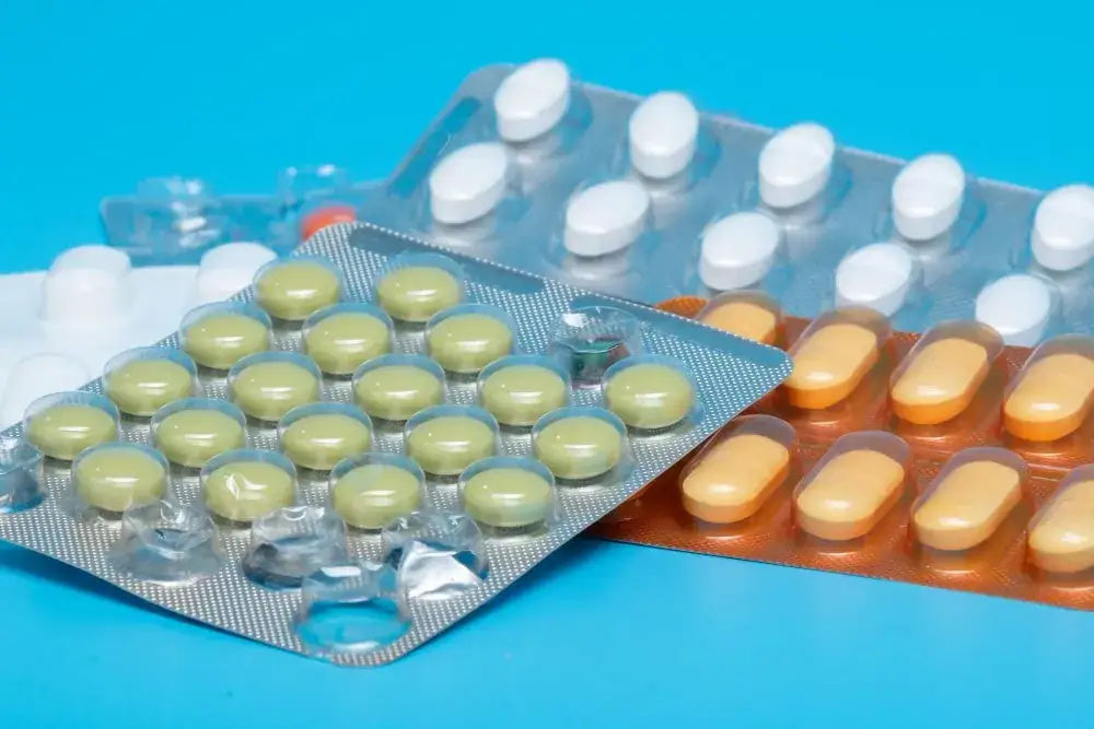 Skuteczne leki na wysoki cholesterol – co wybrać i jak uniknąć skutków ubocznych