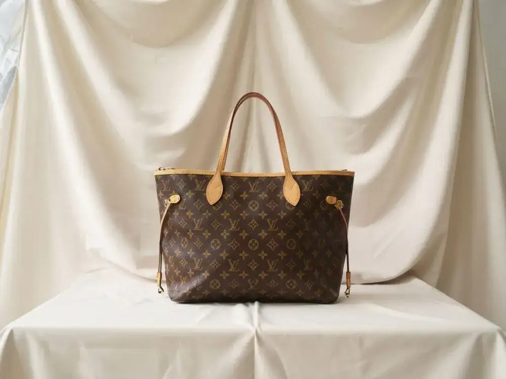 Ile kosztuje torebka Louis Vuitton? Ceny i modele, które musisz znać
