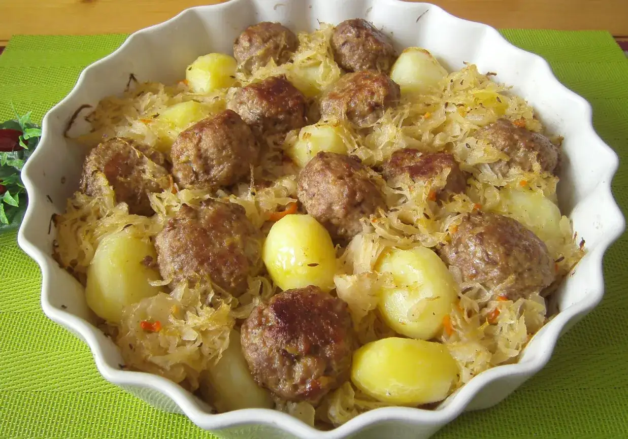 Pyszna zapiekanka z kapustą kiszoną, która zachwyci Twoje podniebienie