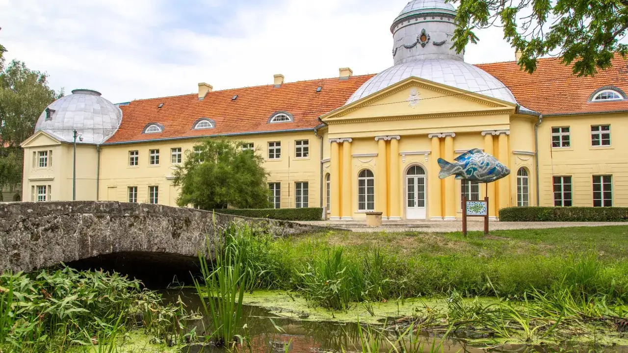 Milicz Pałac: Historia i zwiedzanie pałacu w miejscowości Milicz