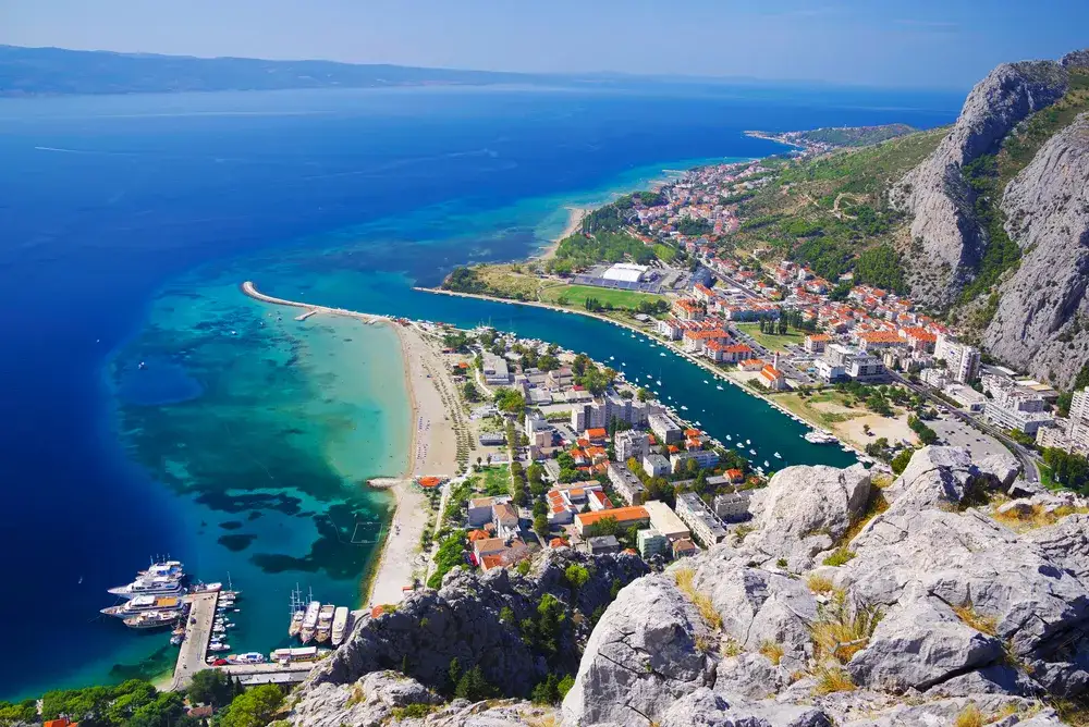Omiš atrakcje: najpiękniejsze miejsca, które musisz zobaczyć