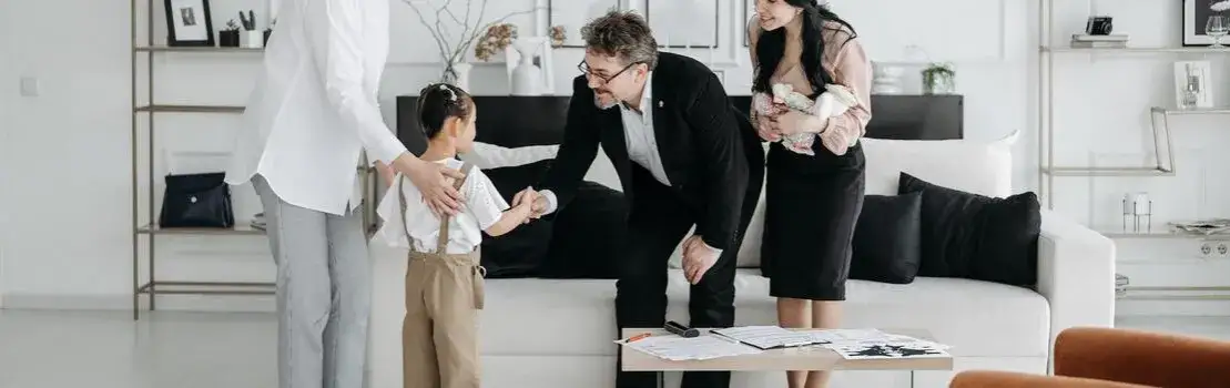 Ile dostaje rodzina zastępcza niezawodowa? Sprawdź, co przysługuje