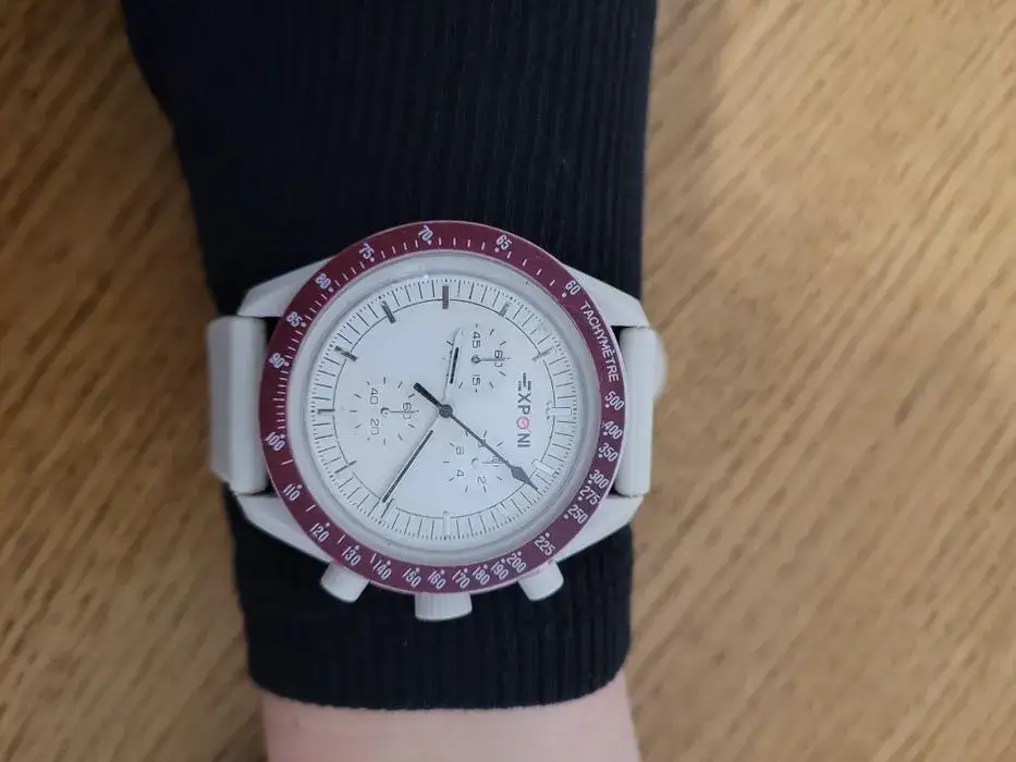 Zegarek silikonowy damski – styl, funkcje i najlepsze modele w atrakcyjnych cenach