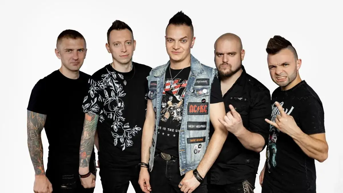 Ile trwa koncert Nocnego Kochanka? Poznaj długość występu!