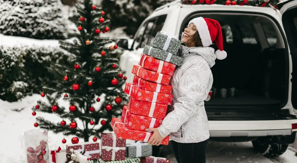 Kto przynosi prezenty na Śląsku? Odkryj wyjątkowe tradycje świąteczne