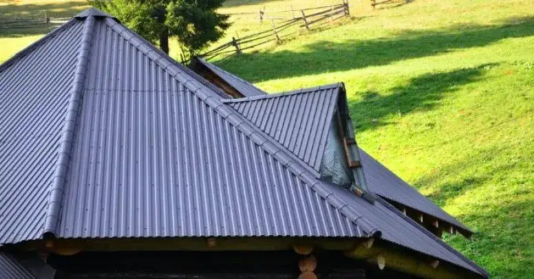 Jaką farbę na dach wybrać, aby uniknąć kosztownych napraw?