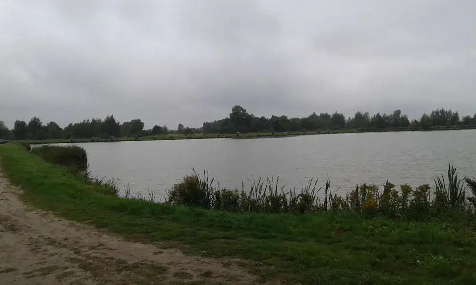 Łowisko Całowanie: Idealne miejsce na wędkarskie przygody i relaks