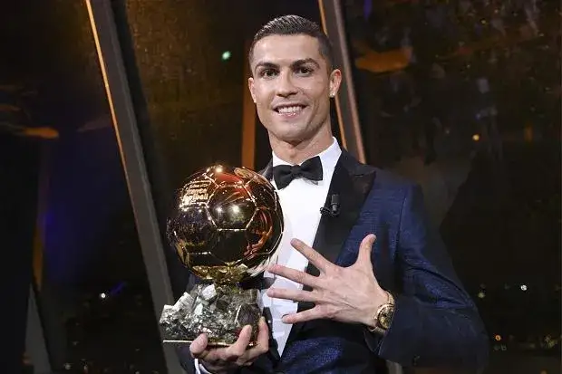 Ile razy Ronaldo dostał Złotą Piłkę? Zaskakujące fakty o legendzie futbolu