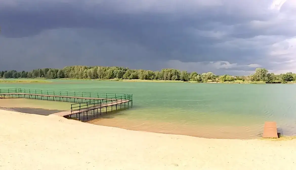 Jezioro Białe w Gostyninie - Opinie turystów i ich doświadczenia