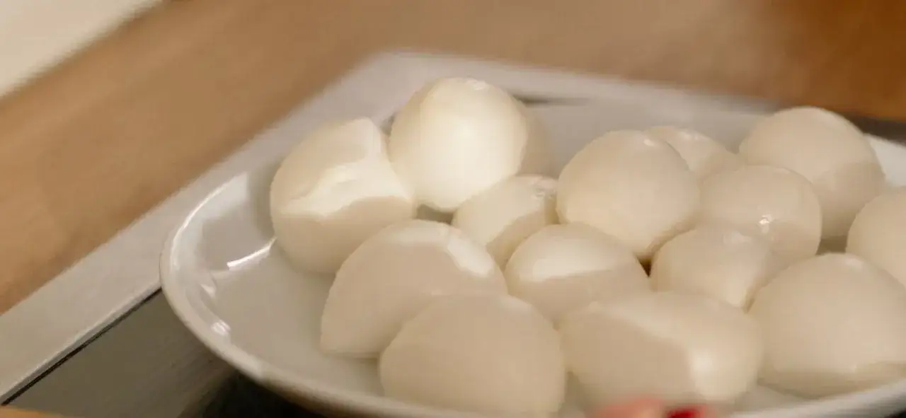 Mozzarella czy zdrowa? Odkryj jej tajemnice i zagrożenia dla zdrowia