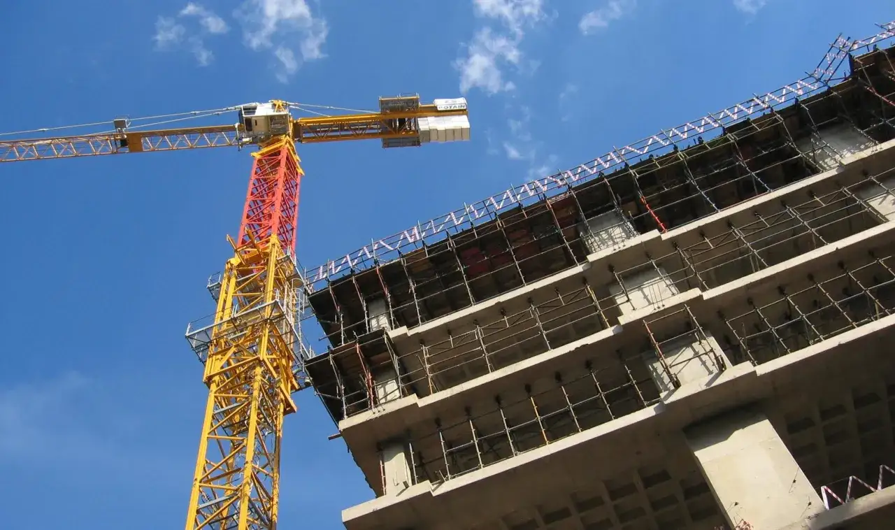 Kim jest deweloper? Bezpieczny zakup mieszkania krok po kroku.