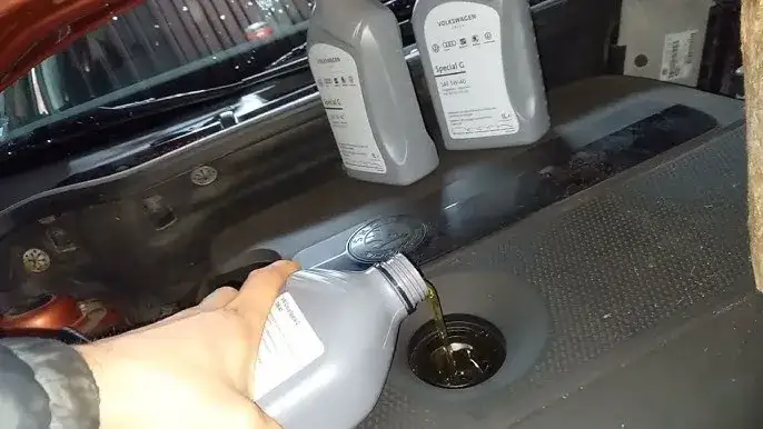 Skoda Fabia wymiana oleju co ile – uniknij kosztownych błędów