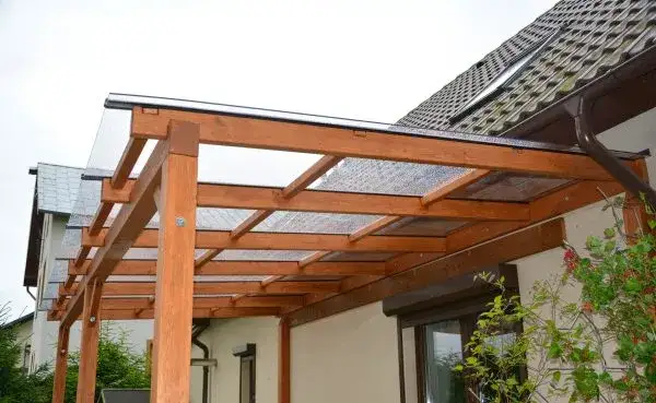 Czym pokryć dach tarasu? Najlepsze materiały i ich wady