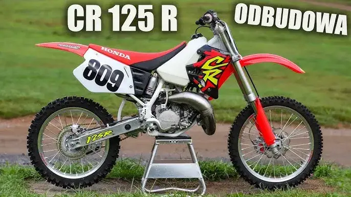 Honda CR 125 ile koni - poznaj moc i osiągi motocykla
