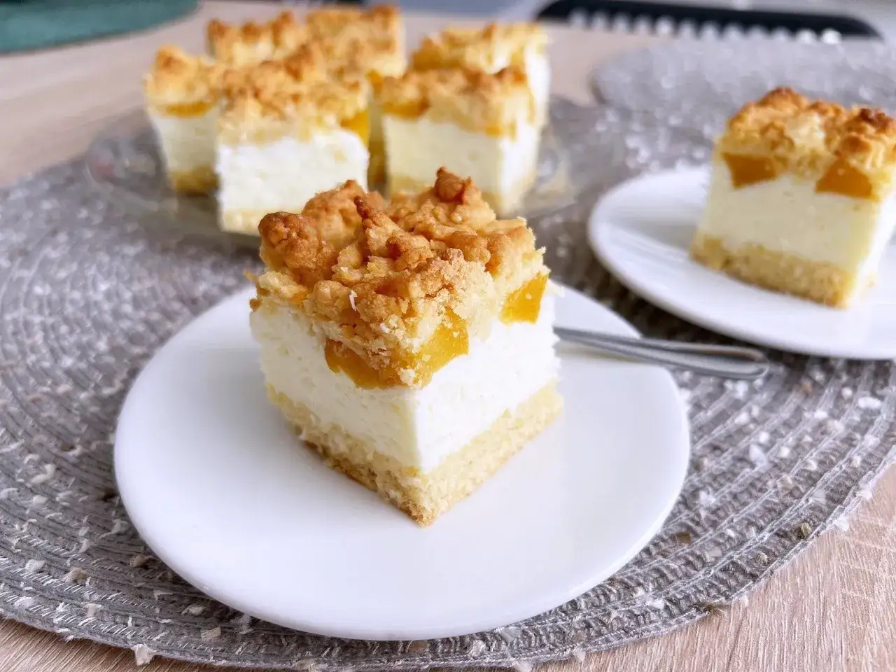 Ciasto Styropian: Jak przechowywać, by pianka nie płakała?