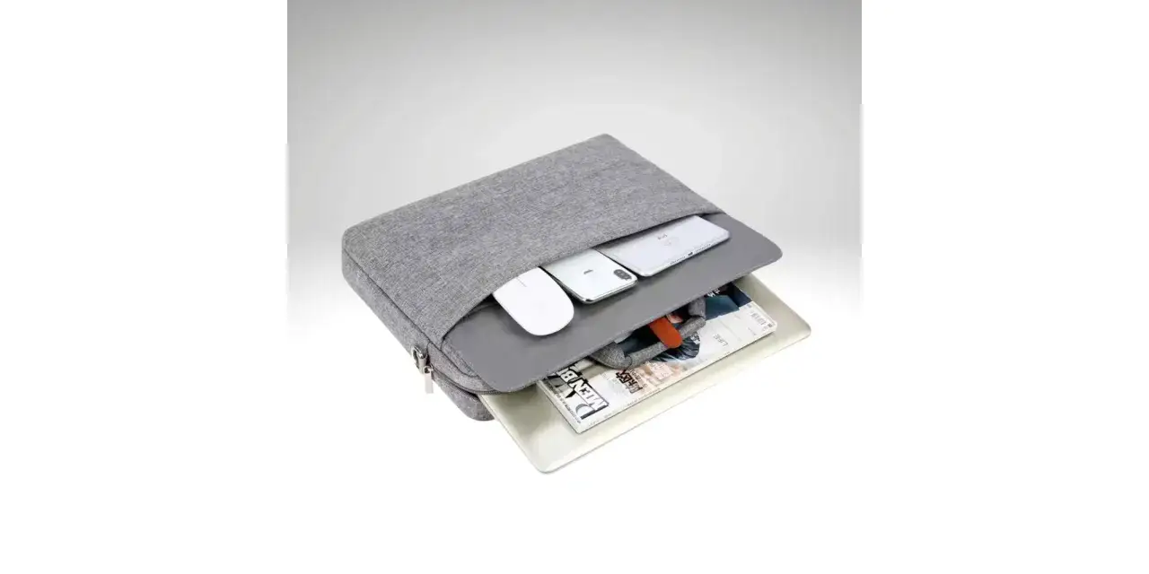 Szara torba na laptopa 15 cali wymiary, z miejscem na myszkę, telefon i magazyn.