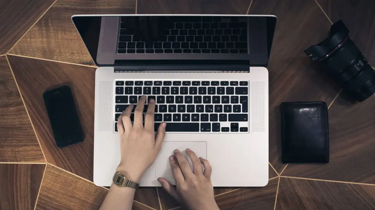 Jak włączyć klawiaturę w laptopie – proste kroki, gdy klawiatura nie działa