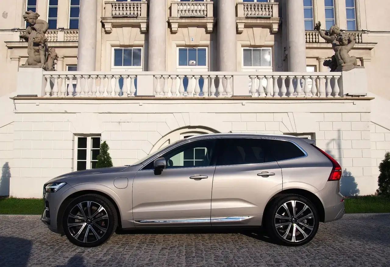 Volvo XC60 2.0 benzyna: Realne spalanie i jak je obniżyć