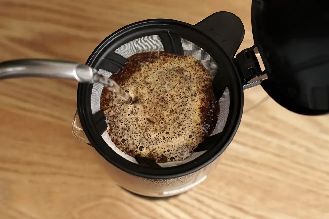 Peeling z kawy jak zrobić: prosty przepis na naturalny eksfoliant