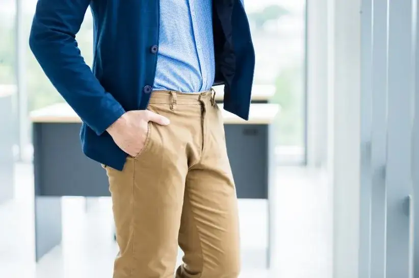 Błękitna marynarka męska stylizacje, które odmienią Twój look