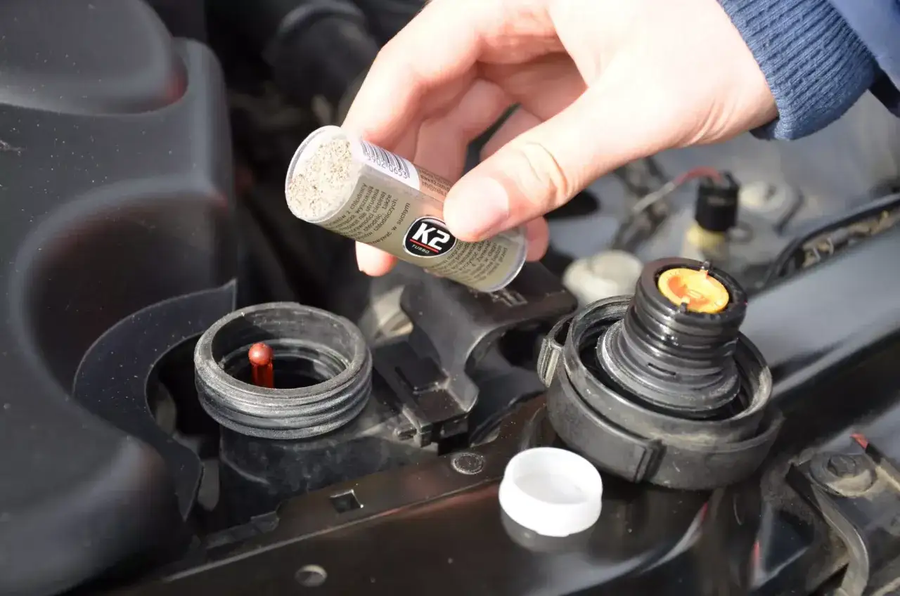 Usuwanie uszczelniacza z chłodnicy: Pełny poradnik. Czy warto ryzykować?