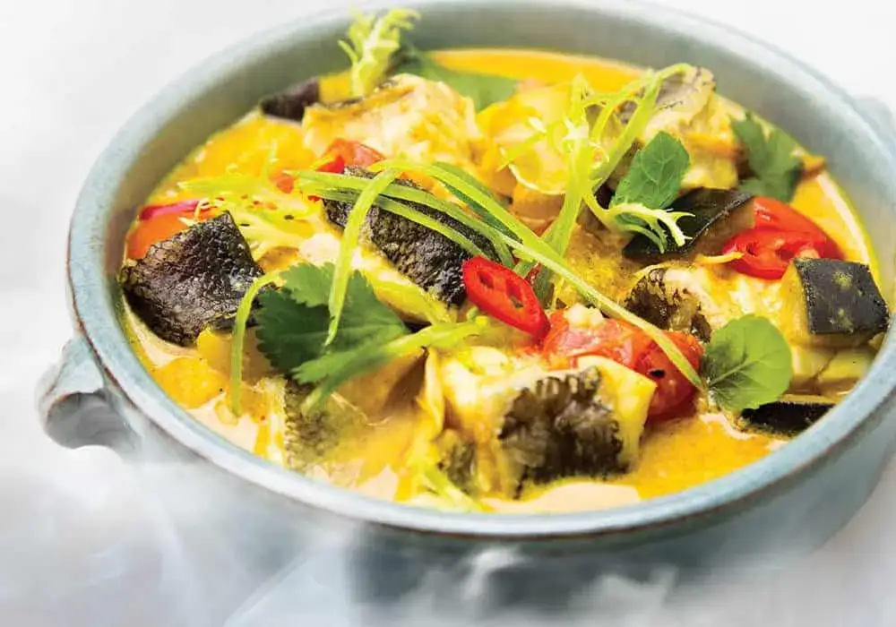 Jak wykorzystać żółtą pastę curry w pysznych potrawach?