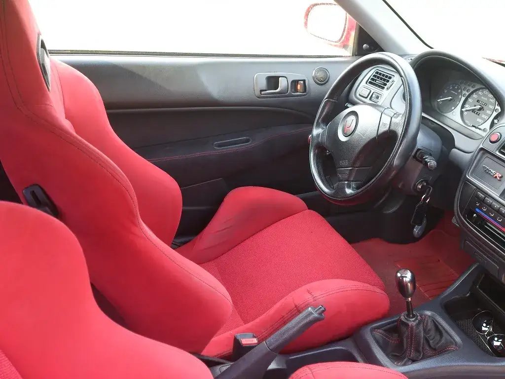 Spoiler Mugen Civic VIII: Kupić, zamontować, czy warto? Poradnik