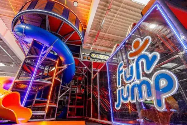 Szczecin w deszczu? Odkryj najlepsze atrakcje pod dachem!