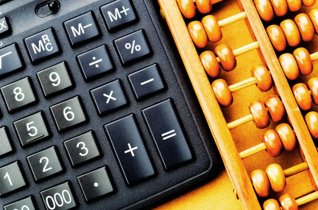 Jak obliczyć taksę notarialną i uniknąć niepotrzebnych kosztów