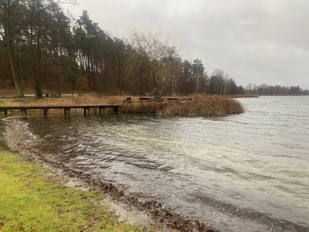 Jezioro Reczynek (Ośno Lubuskie): Plaża, wędkarstwo, noclegi planuj!