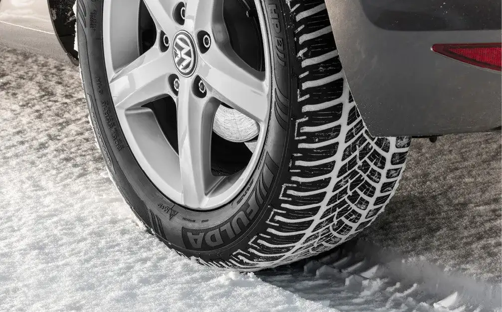 Czy opony zimowe są obowiązkowe w Polsce? Poznaj ważne informacje
