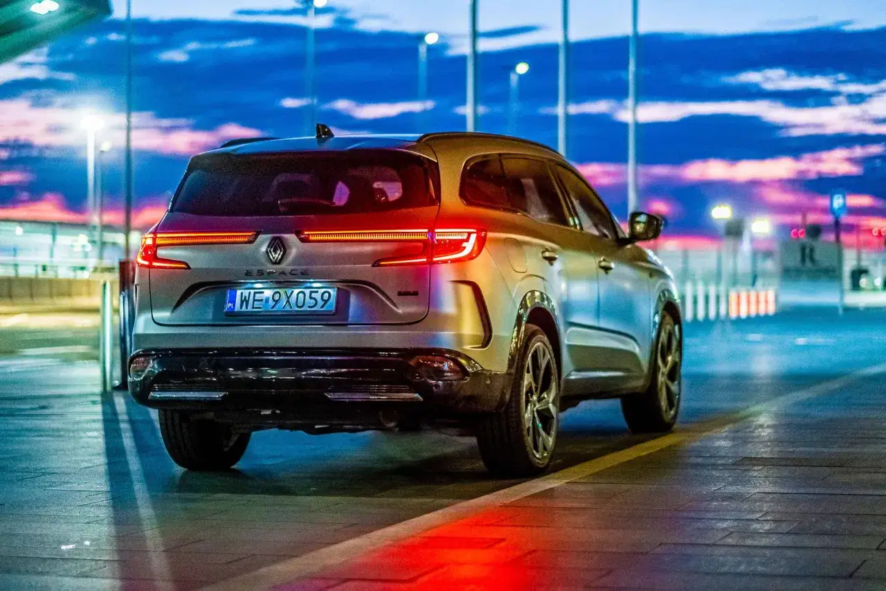 Renault Espace 5: jaki silnik wybrać, by uniknąć wysokich kosztów?