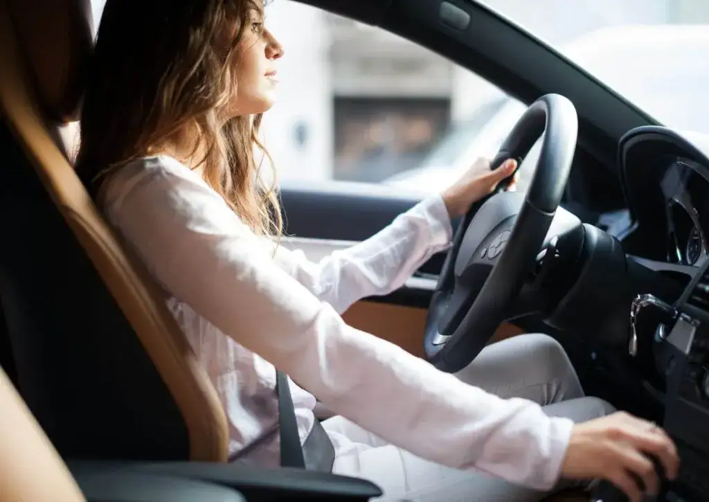 Czy żona może sprzedać samochód zarejestrowany na męża? Wszystko, co musisz wiedzieć.