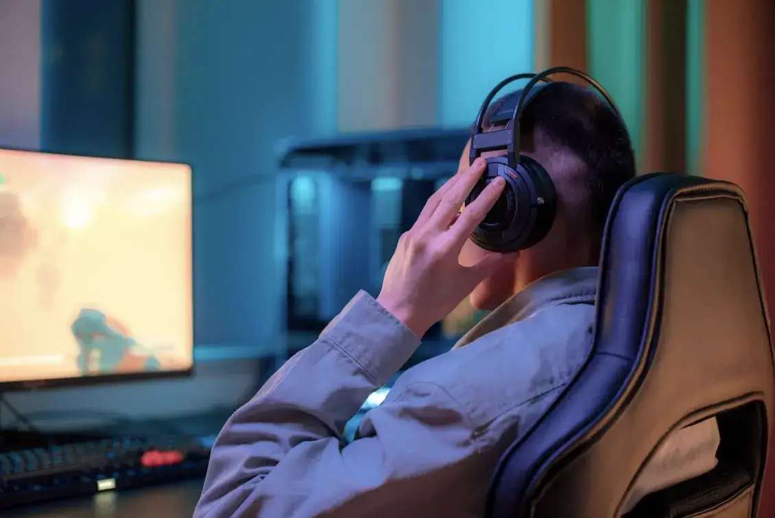 Komfort przy komputerze – jaki fotel sprawdzi się do pracy i grania?