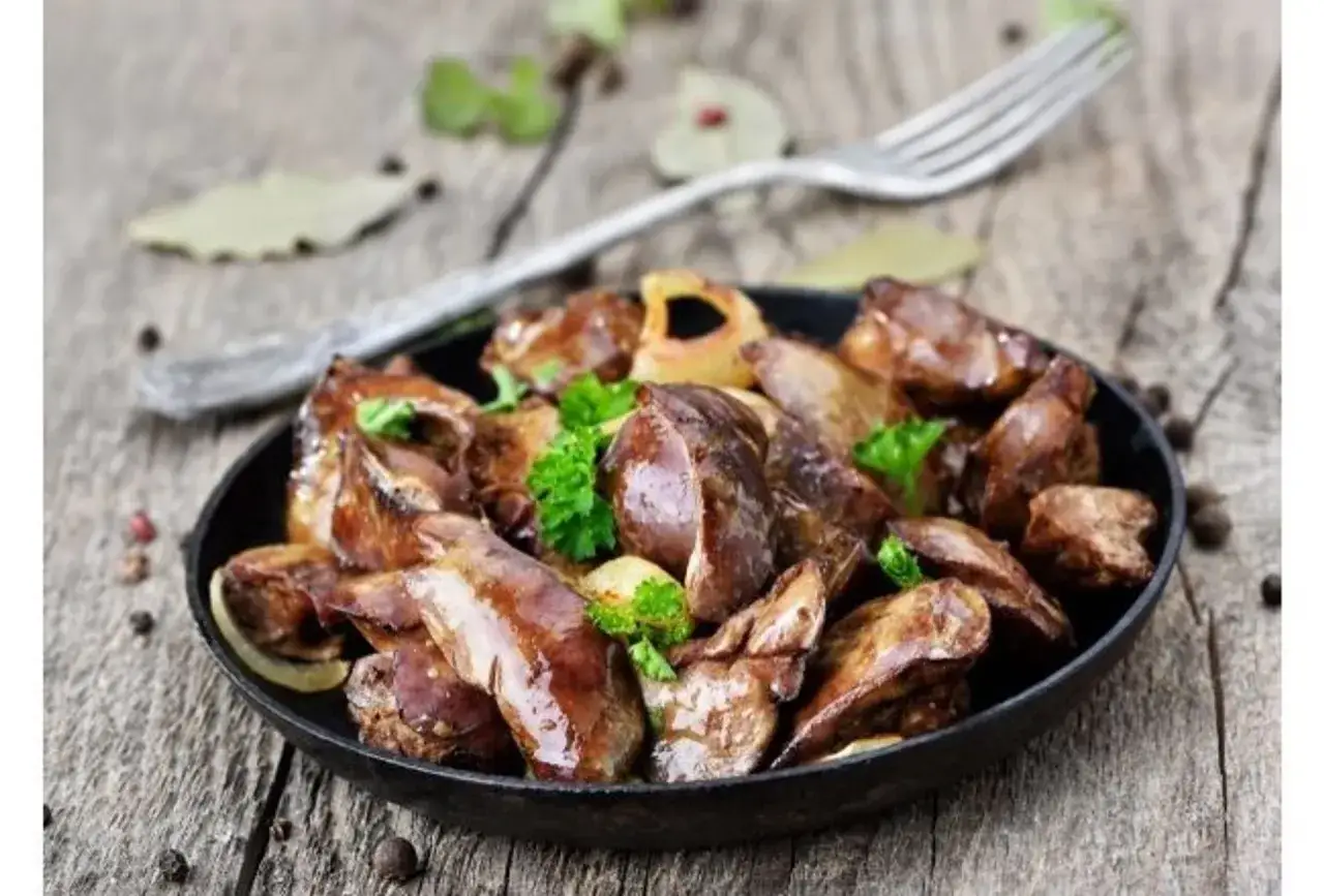 Jak ugotować wątróbkę miękką i soczystą? Przepis bez błędów!