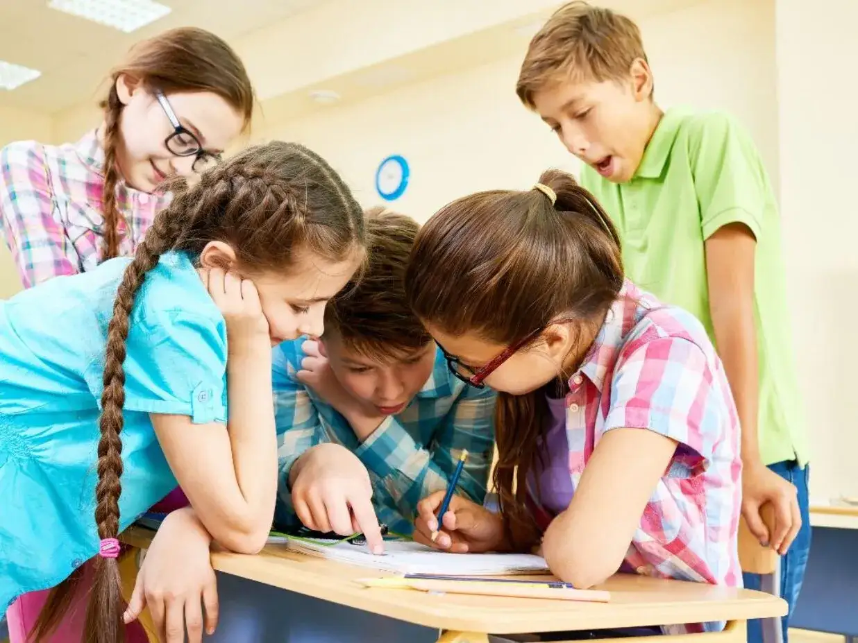 Jaki kraj uczy się języka polskiego? Odkryj najlepsze miejsca do nauki