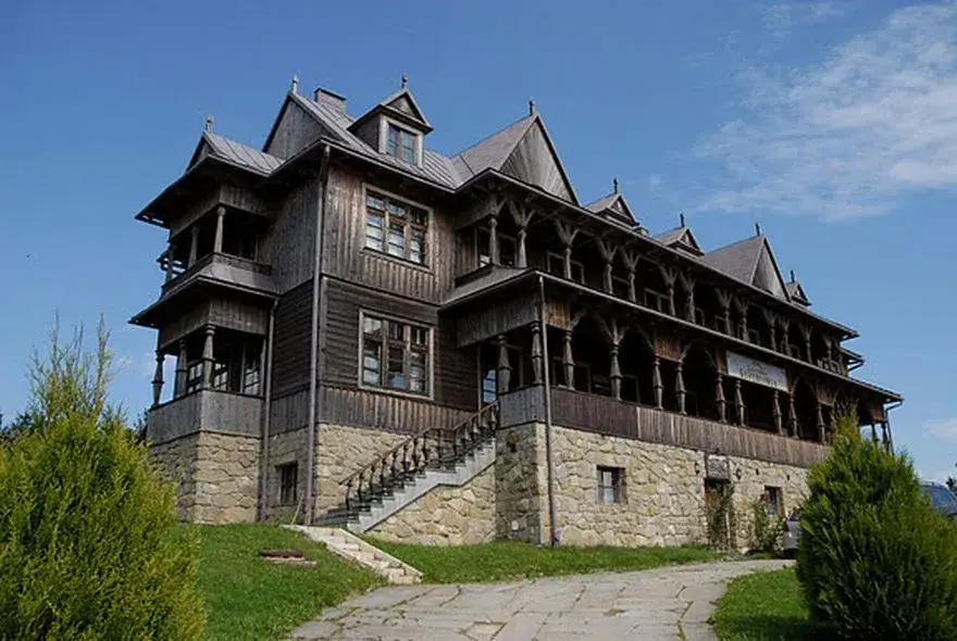 Skansen Kluszkowce - odkryj fascynującą historię i atrakcje