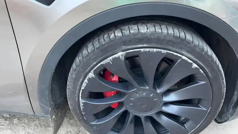 Ile kosztują felgi do samochodu? Ceny, porównania i oszczędności