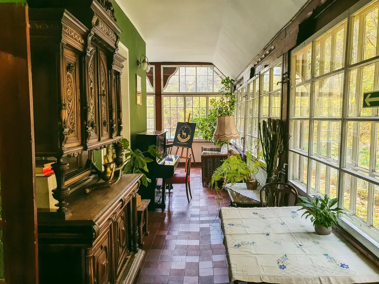 Najlepsze miejsca na Slowhop w Sudetach: klimatyczne noclegi i atrakcje