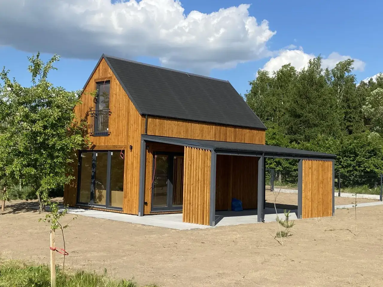 Dom modułowy: Budowa w 3 miesiące? Koszty, formalności, mity.